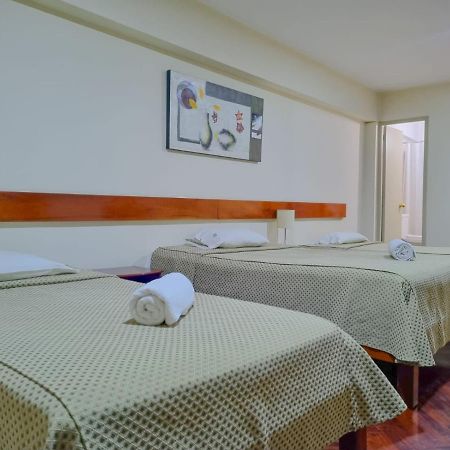Hostal Solari Trujillo Eksteriør billede